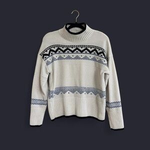 Super Soft Christian Siriano Women's White Sweater with Black and Blue Patterns